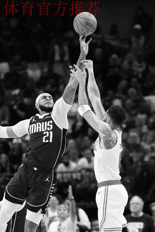 加福德出战13分钟，投篮1中1得到2分2篮板2助攻1抢断1盖帽